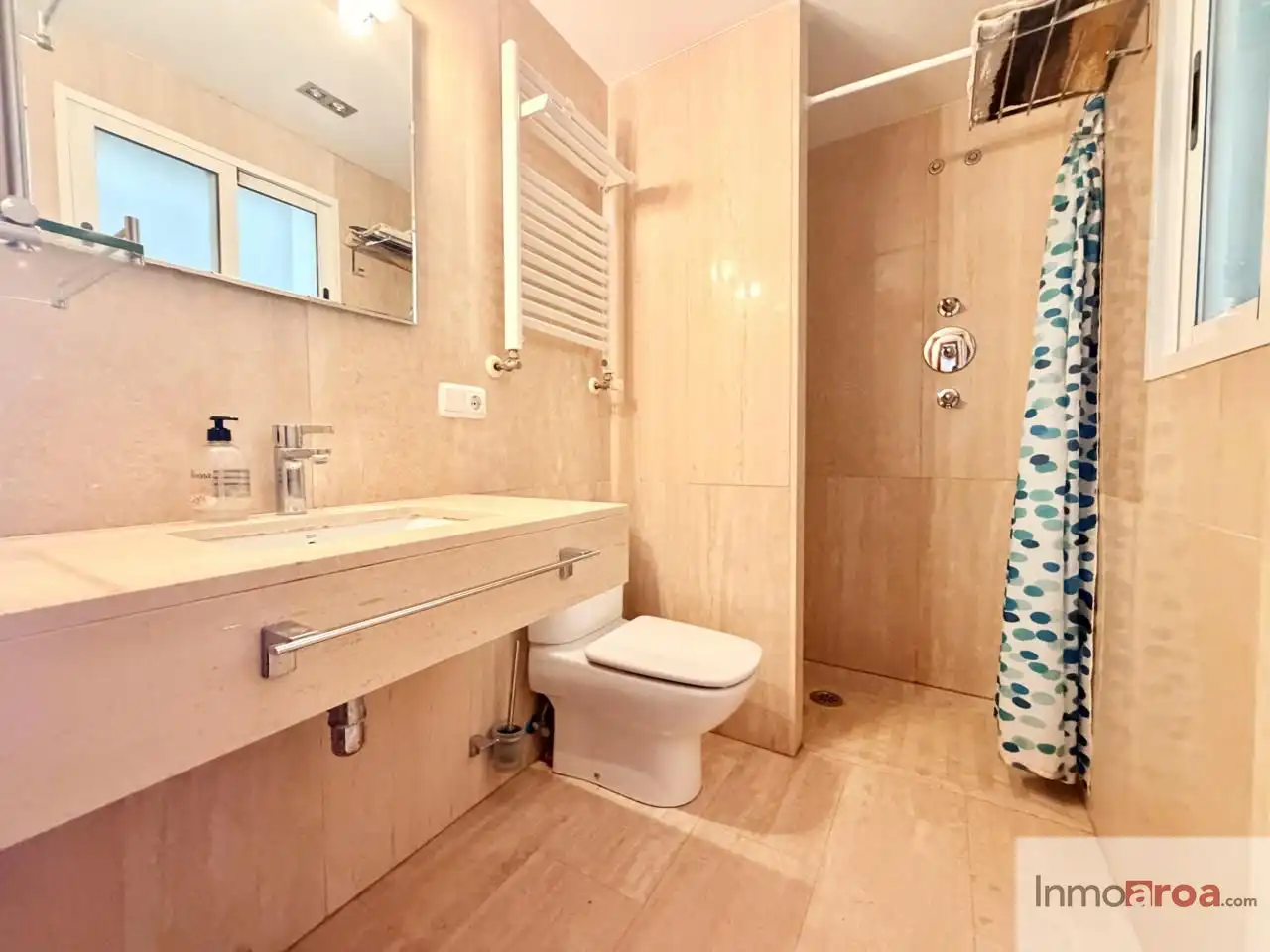 Badezimmer von Wohnung zur Miete in Valencia mit Klimaanlage, Heizung und Möbliert