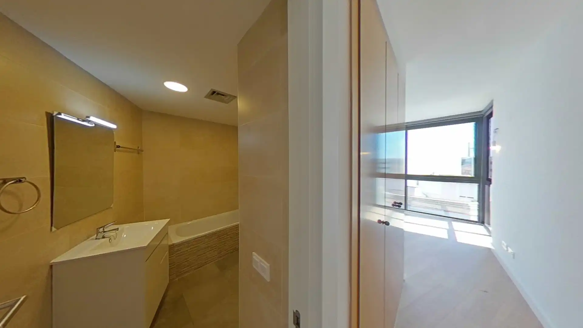 Baño de Piso en venta en Badalona con Parquet