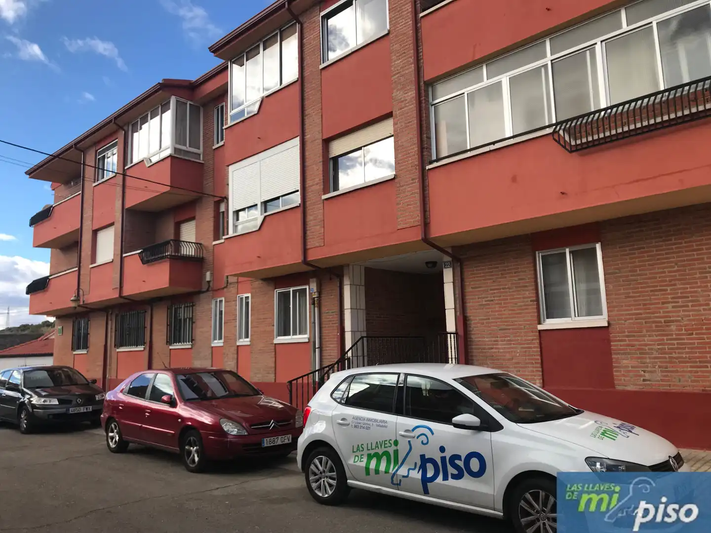Vista exterior de Piso en venta en Viana de Cega con Aire acondicionado, Calefacción y Parquet