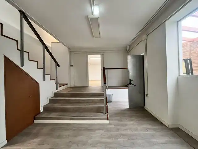 Business premises for sale in Este