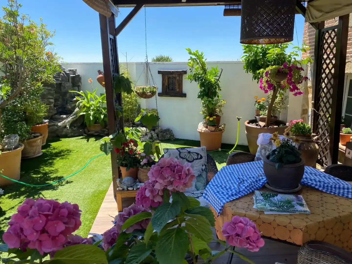 Terrassa de Casa o xalet de lloguer en Valmojado amb Aire condicionat, Jardí privat i Moblat