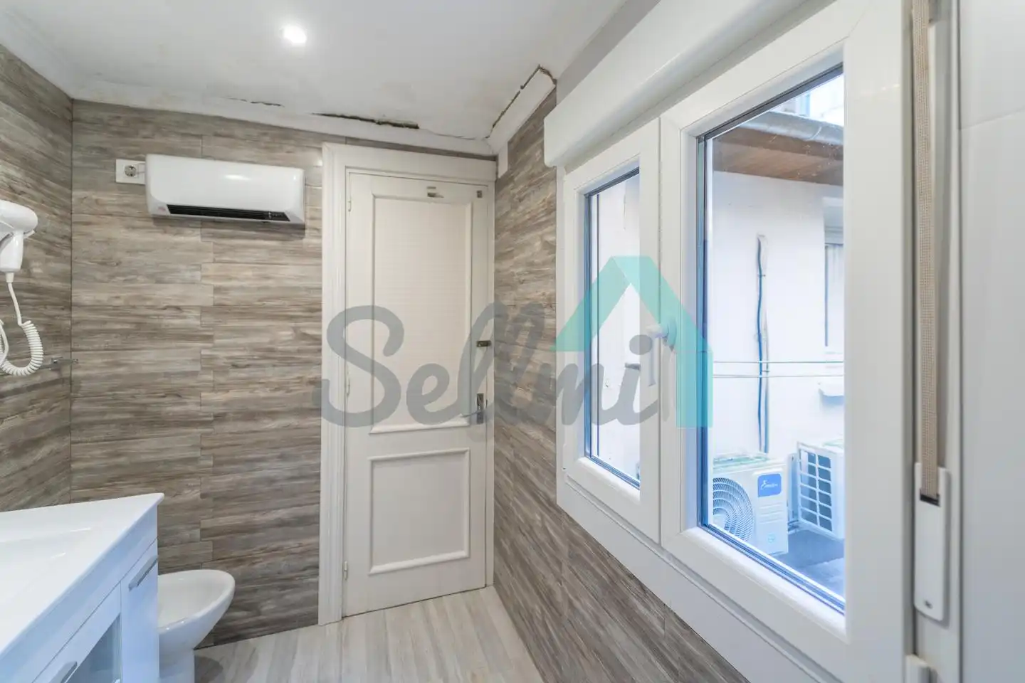Casa adosada en venta en Eladio Rico García, Valdés - Luarca