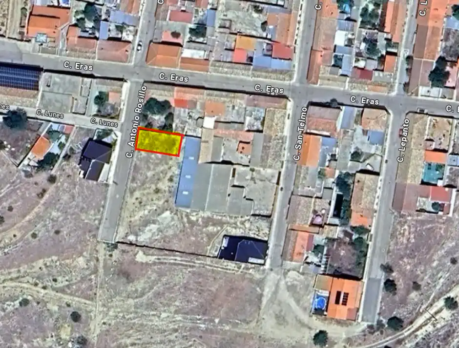 Terreno residenziale in vendita a Calle Antonio Rosillo 110
