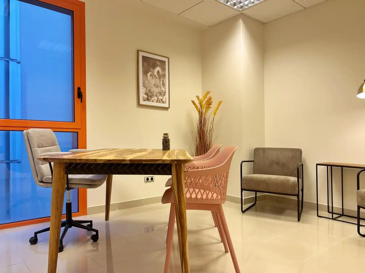 Office space with lift to rent in Centre Vila, imagen 3