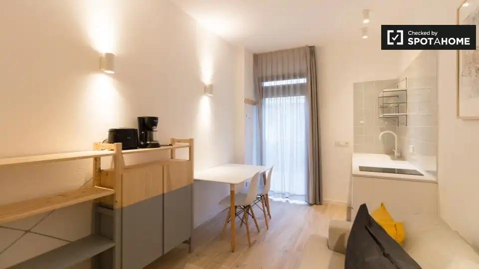 Flat with terrace to rent in Gràcia, imagen 5