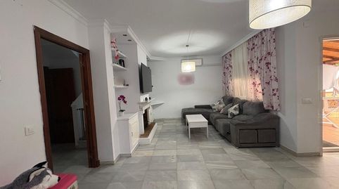 Foto 5 de Casa adosada en venta en Los Barrios, Cádiz