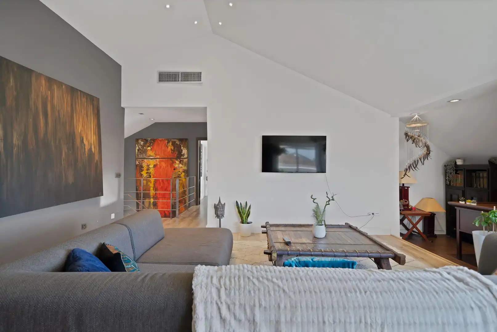 Living room of Attic for sale in Marbella  with Private garden, Terrace and Alarm