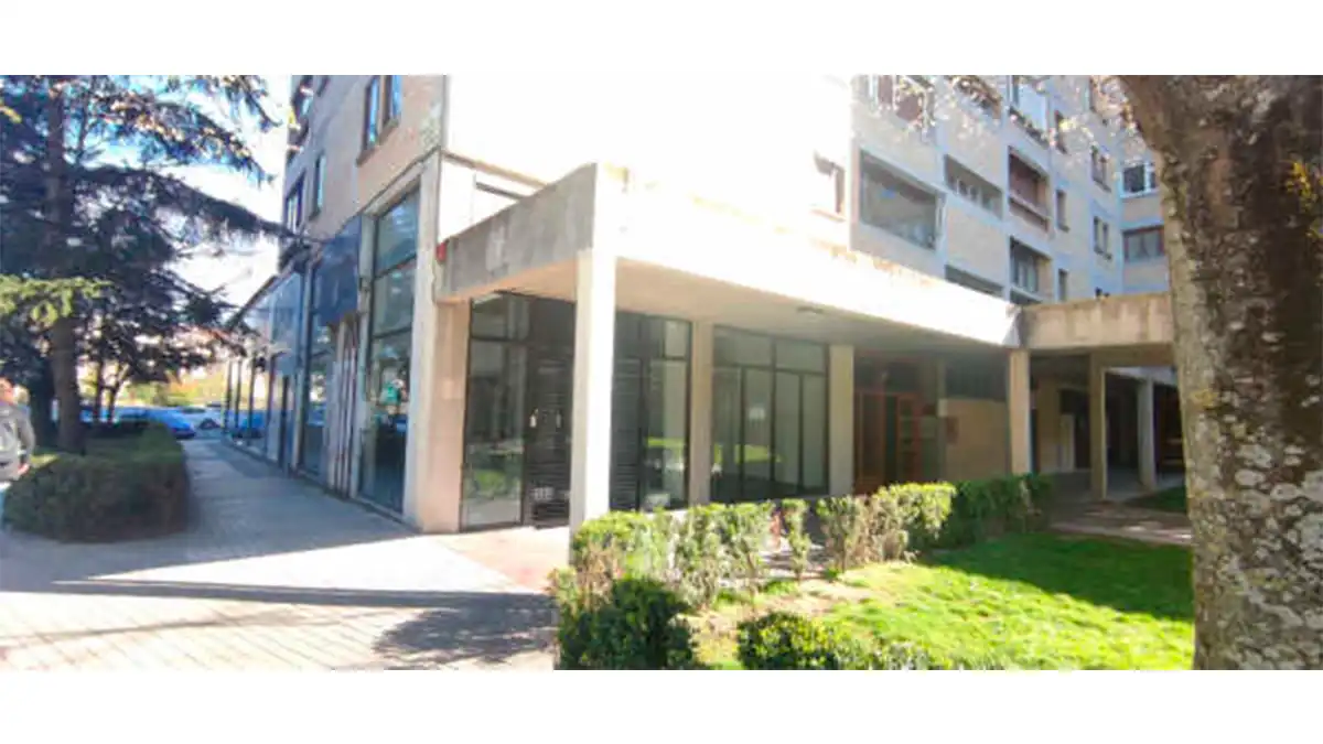 Local en venta en VUELTA DEL CASTILLO, 3, Iturrama