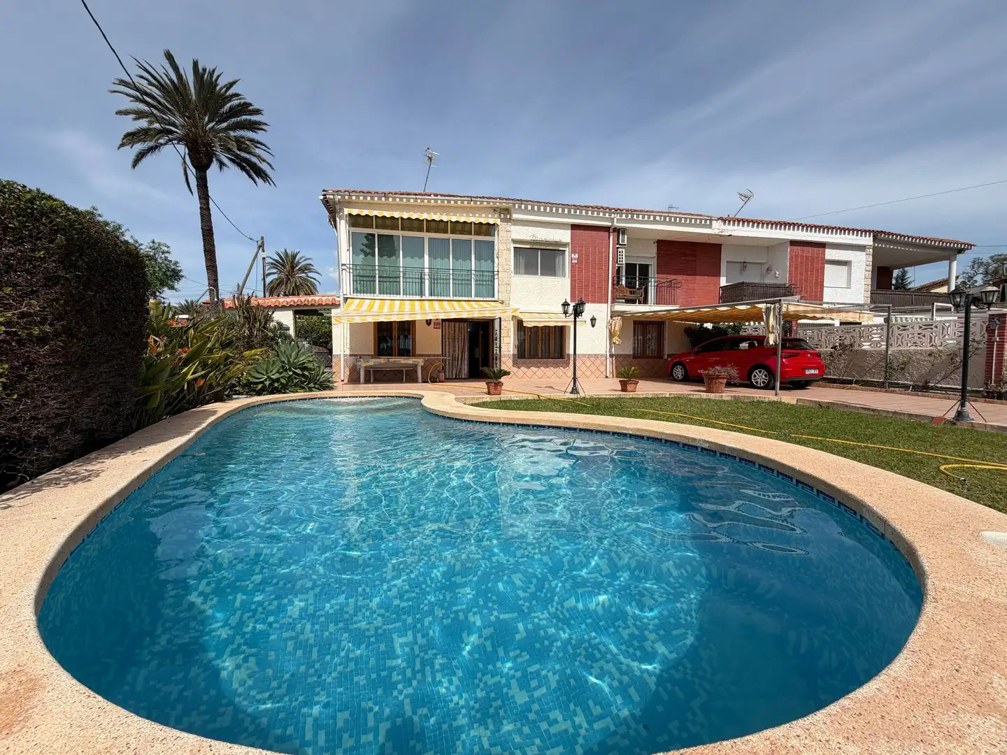 Exterior view of Houses for sale in El Campello  with Swimming Pool