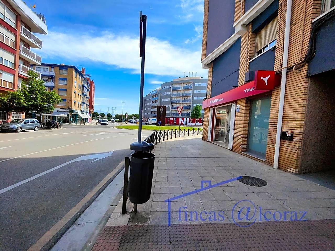 Exterior view of Flat to rent in  Huesca Capital  with Heating, Terrace and Furnished