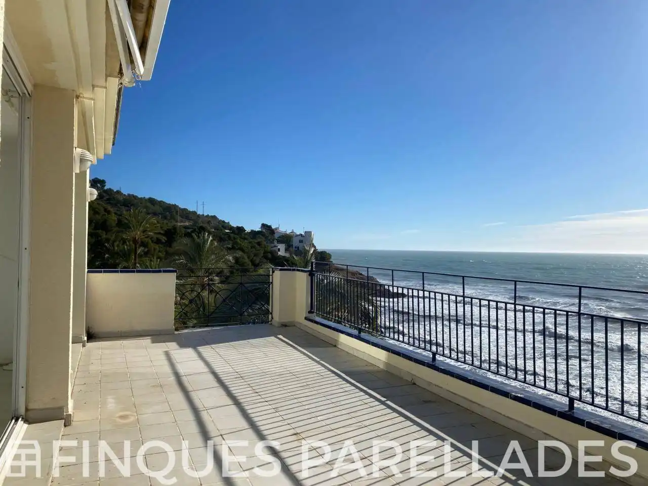 Vista exterior de Ático en venta en Sitges con Aire acondicionado, Calefacción y Parquet
