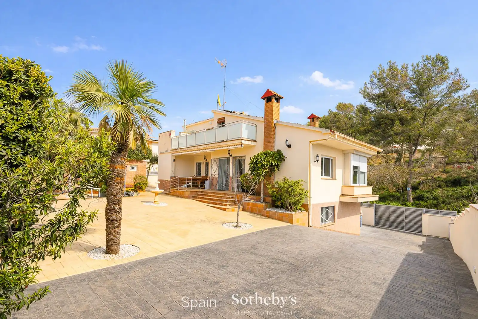 Exterior view of Houses for sale in Sant Pere de Ribes  with Air Conditioner, Heating and Private garden