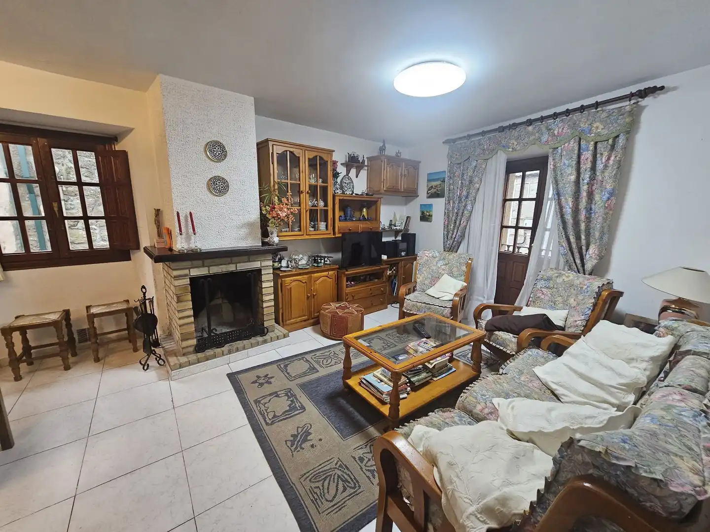 Sala d'estar de Casa o xalet en venda en Vilagarcía de Arousa amb Calefacció i Terrassa