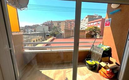 Dormitori de Pis en venda en  Barcelona Capital amb Parquet, Forn i Balcó