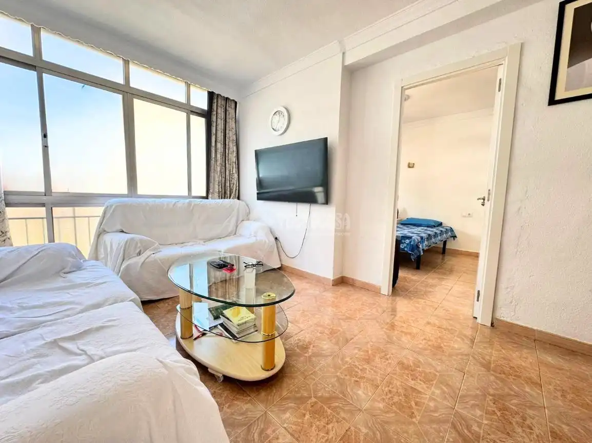 Living room of Flat for sale in Fuengirola  with Furnished