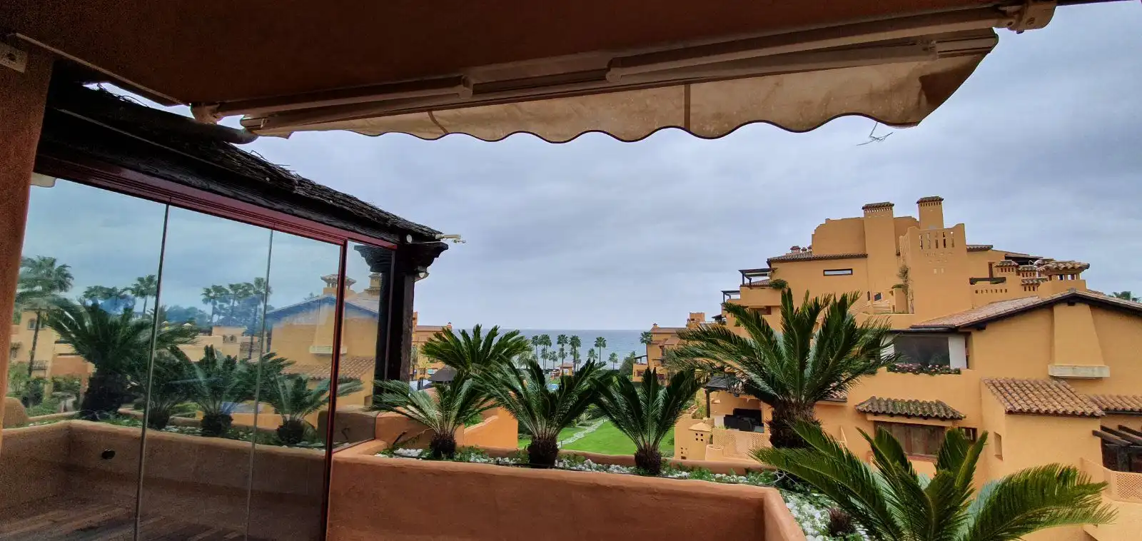 Wohnung mit Terrasse zum Verkauf in Urbanization Alcazaba Beach Houses, imagen 52