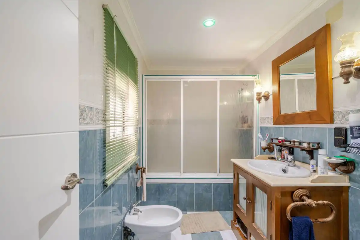 Bathroom of Houses for sale in Albatera  with Air Conditioner, Heating and Private garden