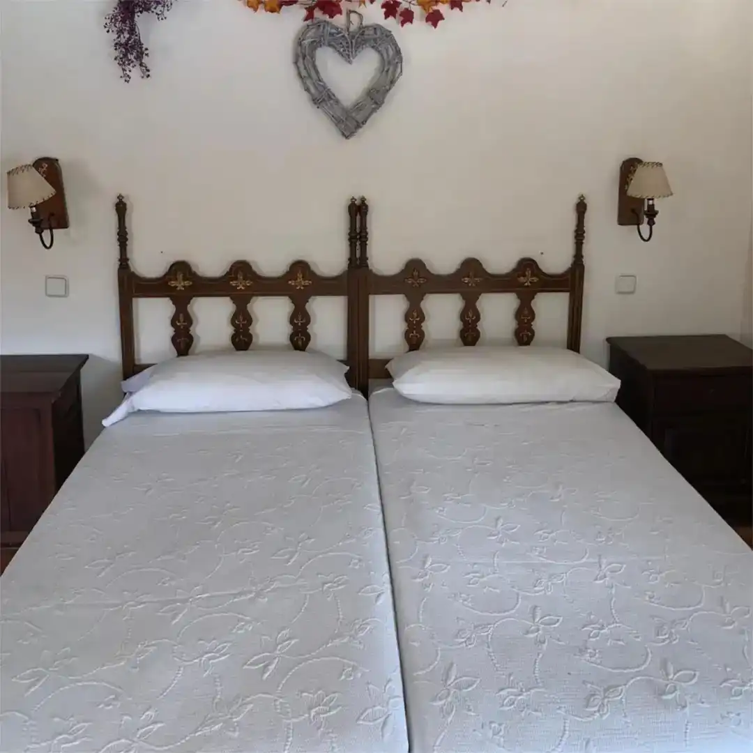 Habitación de Casa o chalet en venta en Cuéllar con Piscina y Balcón
