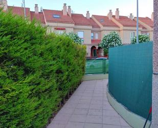 Jardí de Casa o xalet en venda en  Logroño amb Terrassa i Piscina