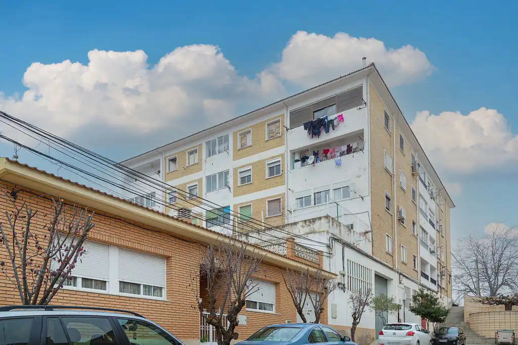 Außenansicht von Wohnung zum Verkauf in Gallur mit Balkon