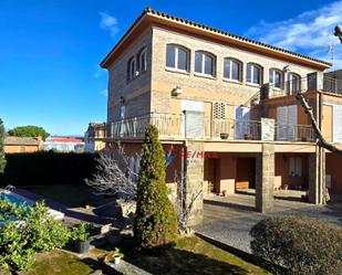 Exterior view of Single-family semi-detached for sale in Celrà  with Air Conditioner, Heating and Terrace