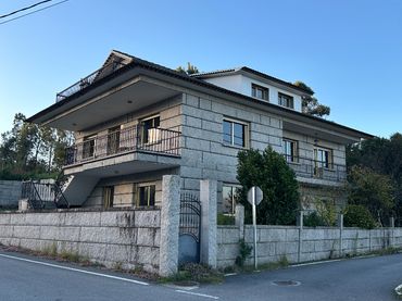 Villa zum Verkauf in Lugar