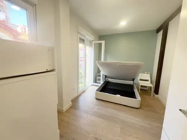 Bedroom of Flat for rent in Santander  with Heating, Furnished and Oven