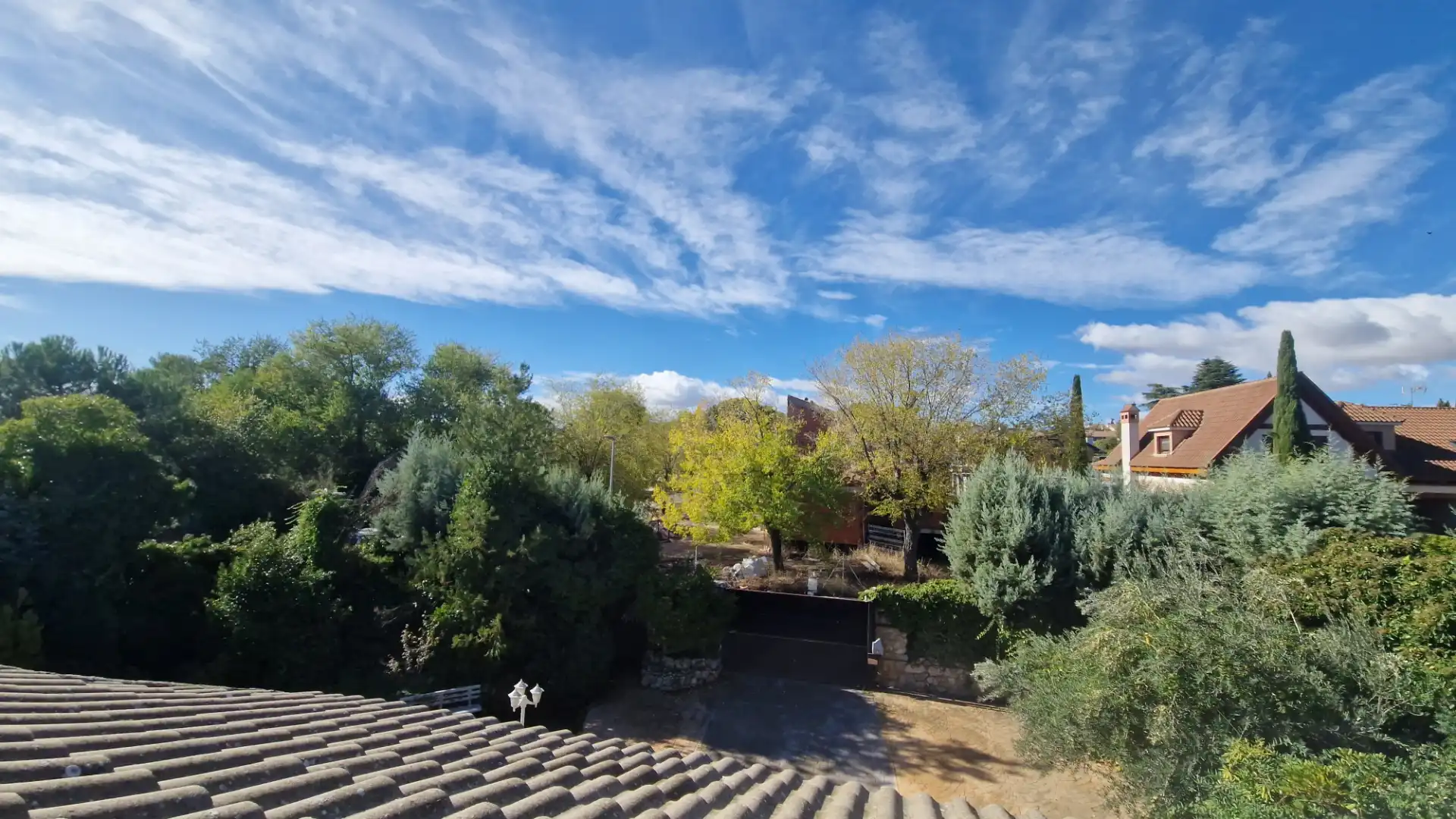 Vista exterior de Casa o chalet en venta en Villalbilla con Aire acondicionado, Calefacción y Jardín privado