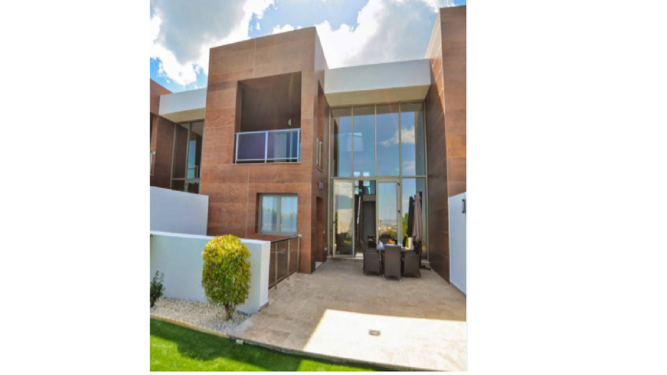 Exterior view of Single-family semi-detached for sale in Benahavís  with Air Conditioner, Terrace and Storage room