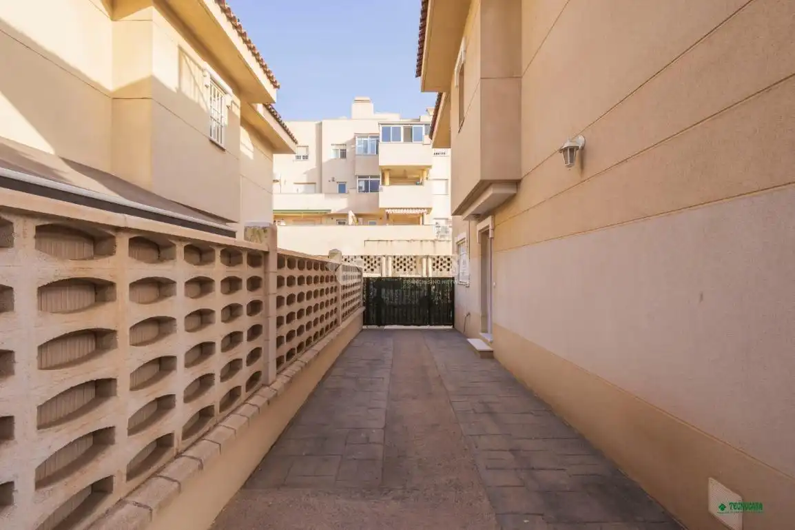 Maison jumelée à vendre à La Cañada de San Urbano