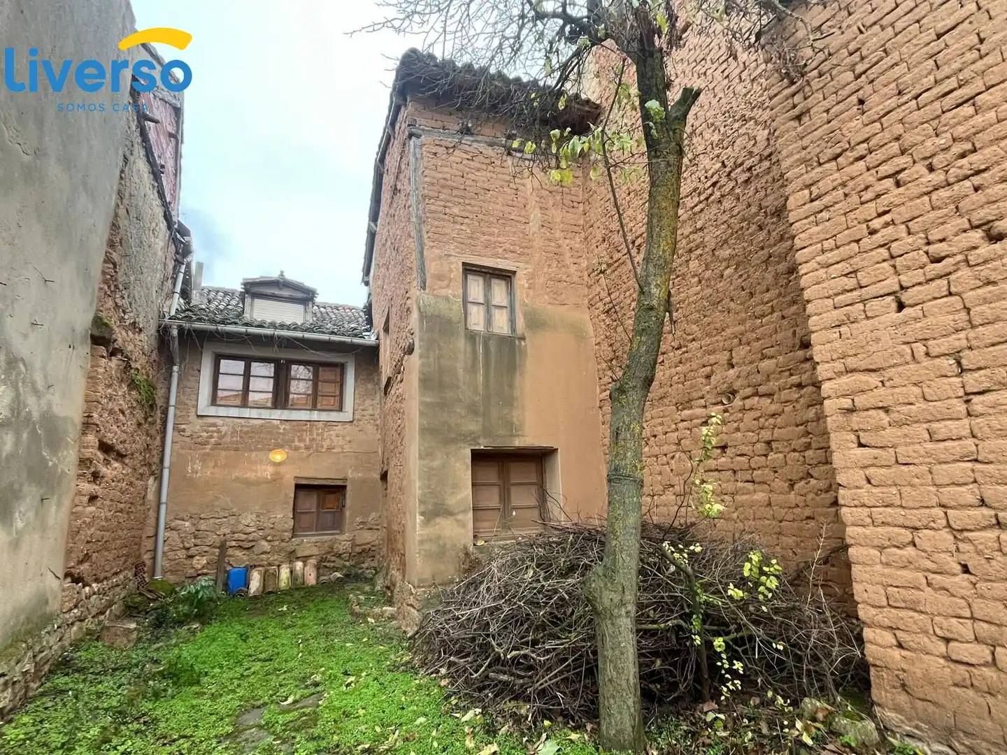 Vista exterior de Casa o chalet en venta en Villasandino con Amueblado