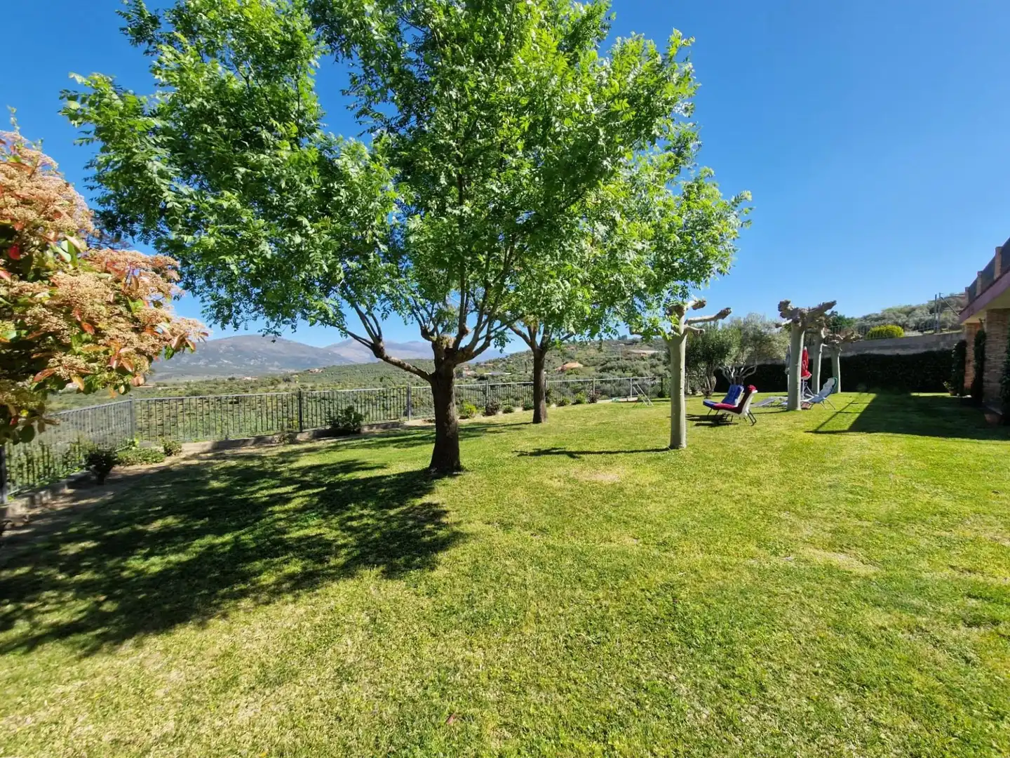 Garden of Houses for sale in Plasencia  with Air Conditioner, Private garden and Terrace