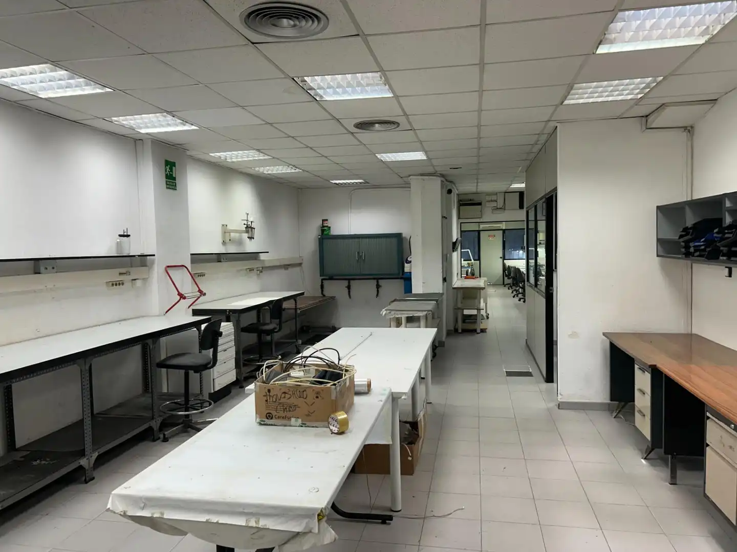 Cuina de Local de lloguer en Sants - Montjuïc