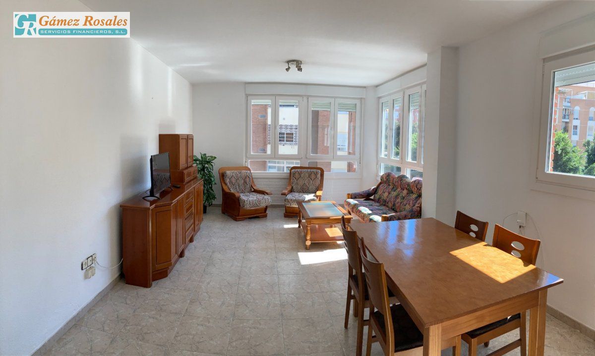 Flat to rent in Ciudad Jardín - Tagarete - El Zapillo
