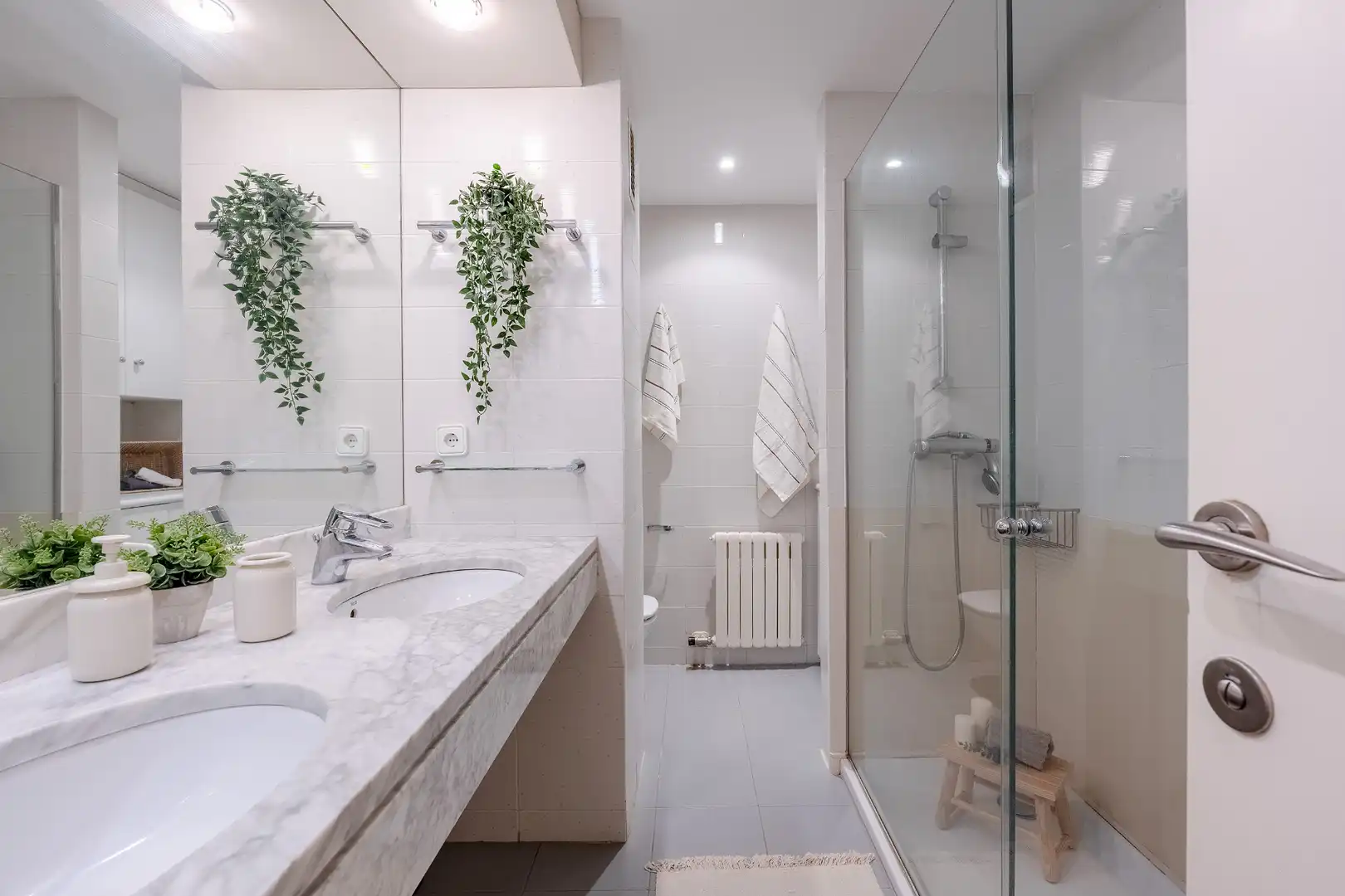 Bathroom of Flat for rent in Sant Andreu de Llavaneres  with Air Conditioner, Heating and Private garden
