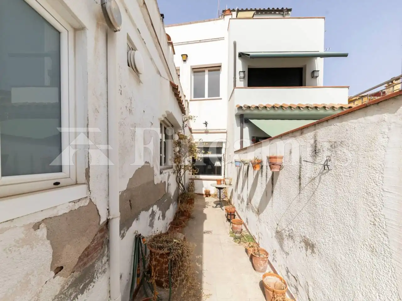Vista exterior de Casa o xalet en venda en Sabadell amb Terrassa