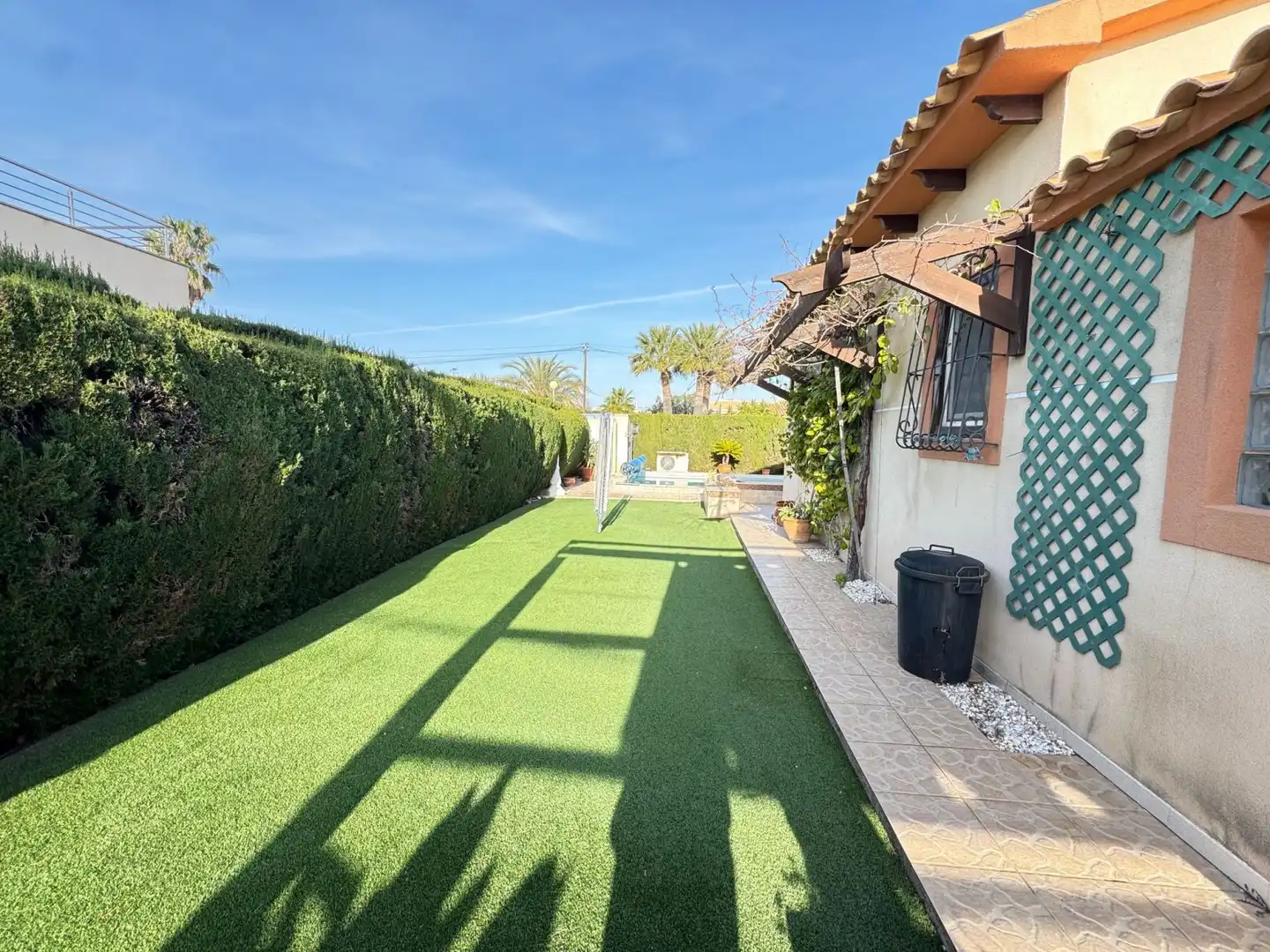 Jardí de Casa o xalet en venda en Orihuela amb Aire condicionat i Jardí privat