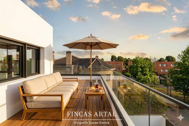 Casa-chalet en Venta en De La Ilustración en Montecanal