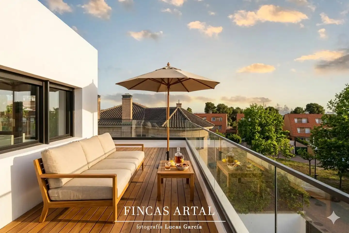 Terraza de Casa o chalet en venta en Zaragoza con Aire acondicionado, Calefacción y Jardín privado