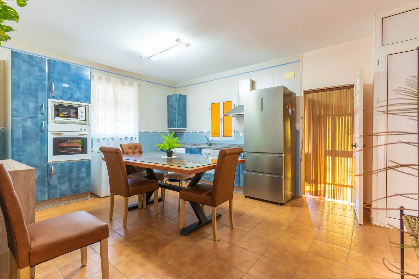 Cocina de Finca rústica en venta en Bonares con Aire acondicionado, Jardín privado y Terraza