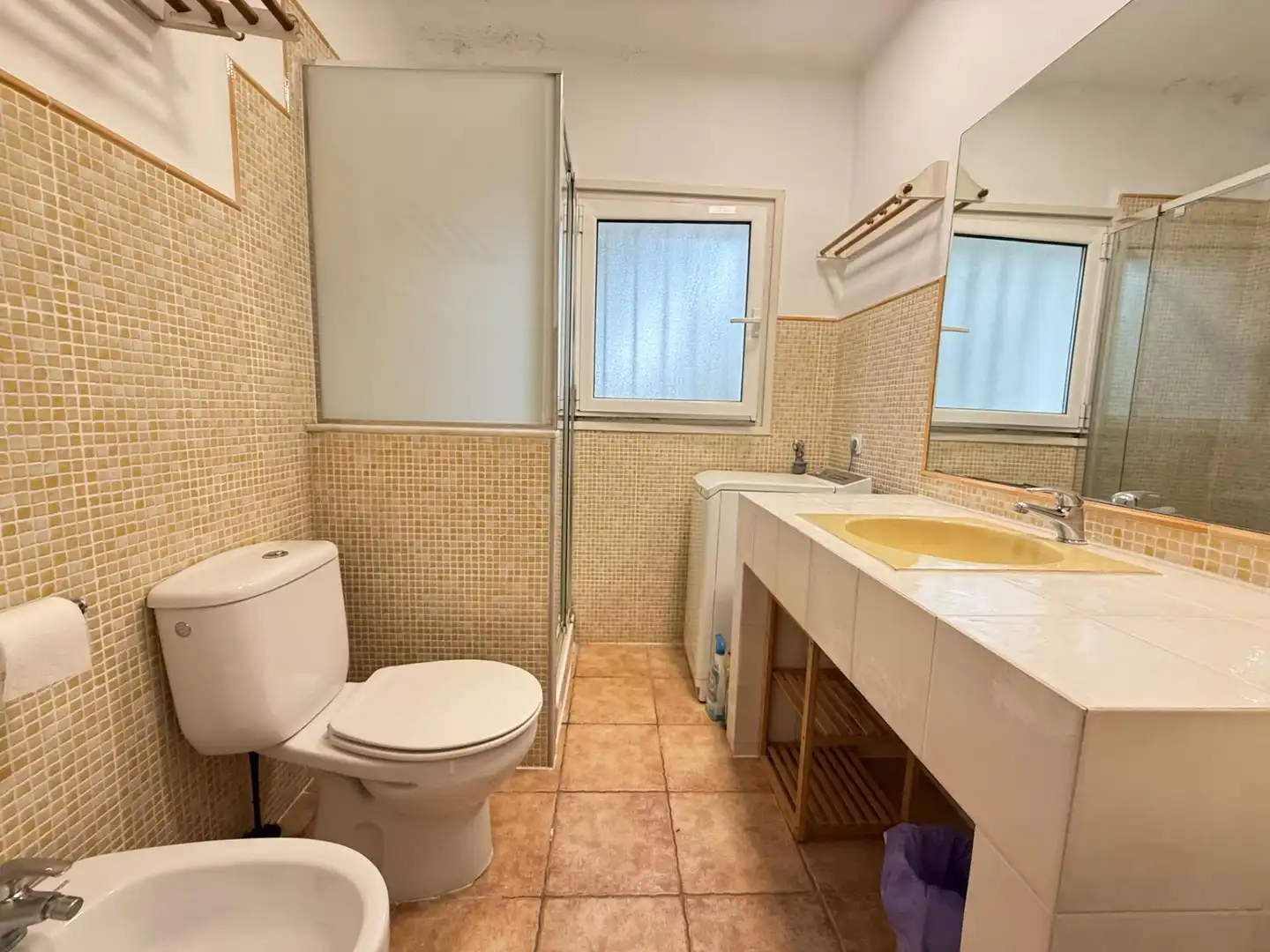 Baño de Piso de alquiler en Castell d'Aro, Platja d'Aro i s'Agaró con Calefacción, Terraza y Amueblado