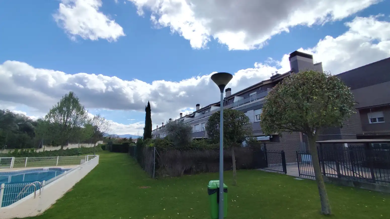 Außenansicht von Wohnung zur Miete in Villamediana de Iregua mit Heizung, Parkett und Terrasse