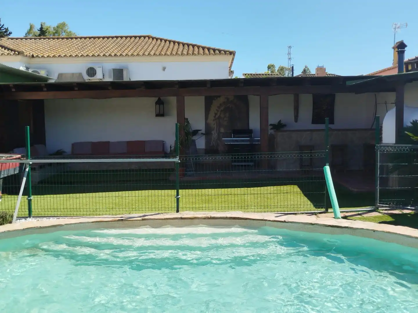 Swimming pool of Houses for sale in Chiclana de la Frontera  with Air Conditioner, Private garden and Terrace