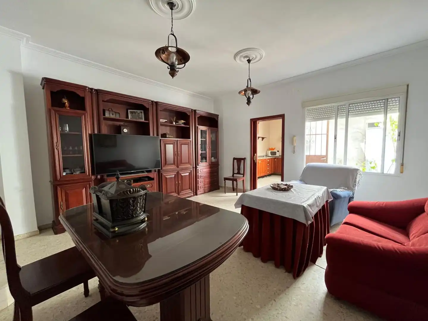 Sala d'estar de Casa o xalet en venda en Los Palacios y Villafranca amb Terrassa