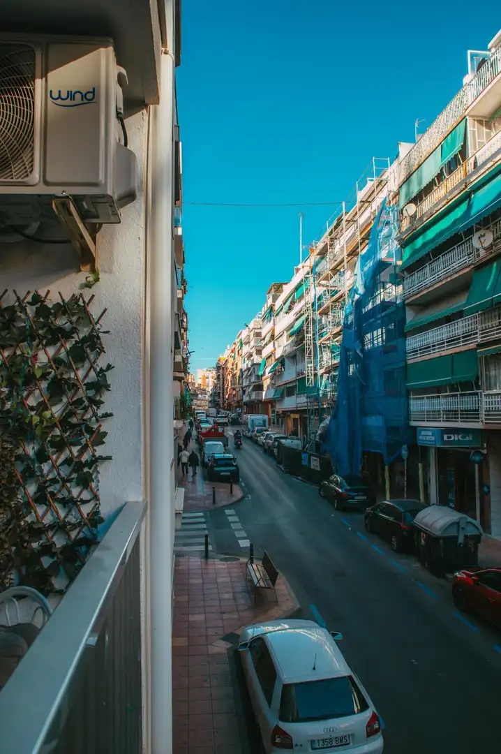 Vista exterior de Piso en venta en Benidorm con Aire acondicionado, Terraza y Balcón