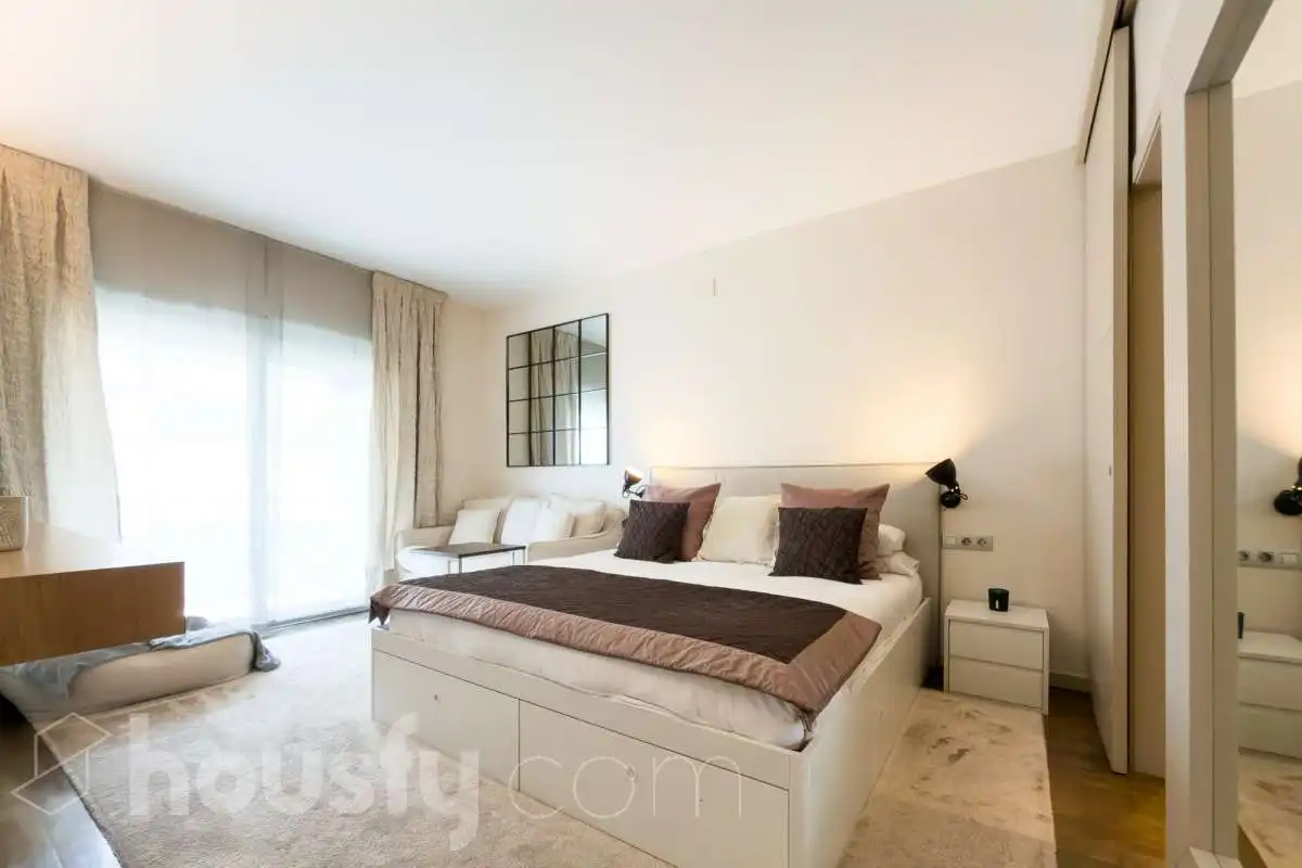 Habitación de Piso en venta en Barcelona con Aire acondicionado, Calefacción y Jardín privado