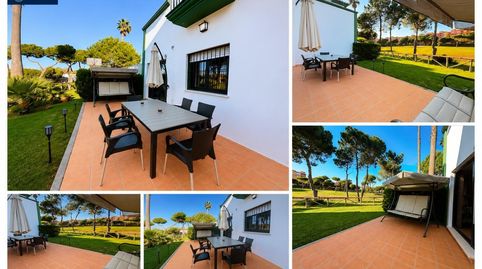CHALET INDEPENDIENTE CON JARDIN DE 177 M2 Y ESPECTACULARES VISTAS AL GOLF