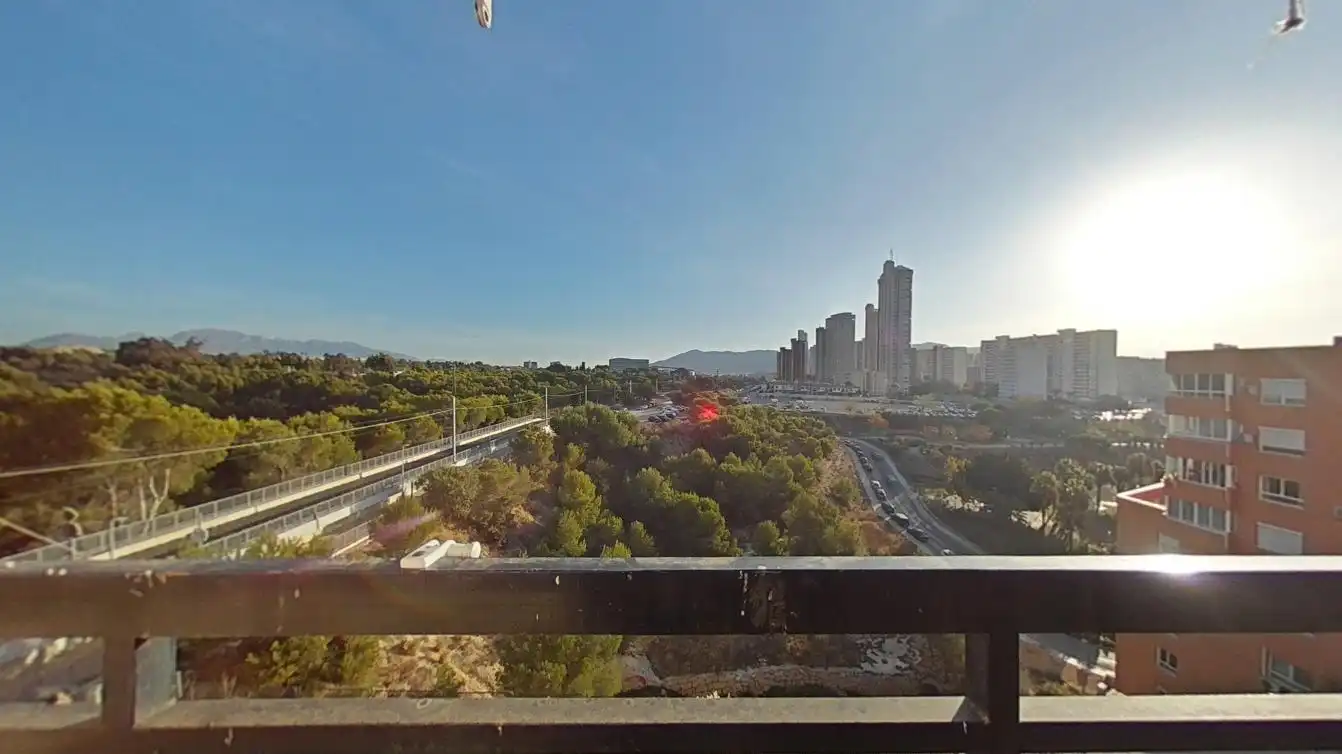 Vista exterior de Piso en venta en Benidorm con Piscina