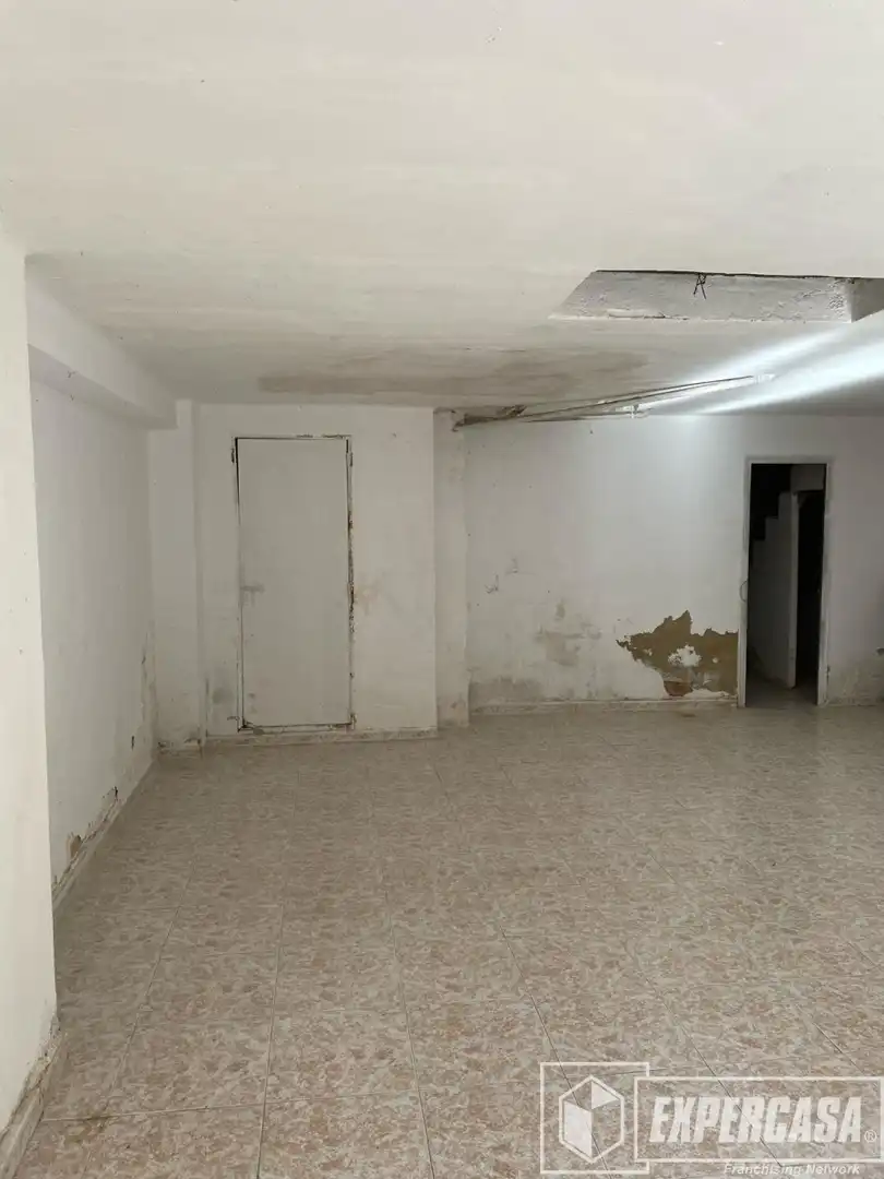 Commercial properties for sale in Bétera