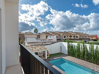 Vista exterior de Casa o xalet en venda en Marratxí amb Aire condicionat, Calefacció i Jardí privat